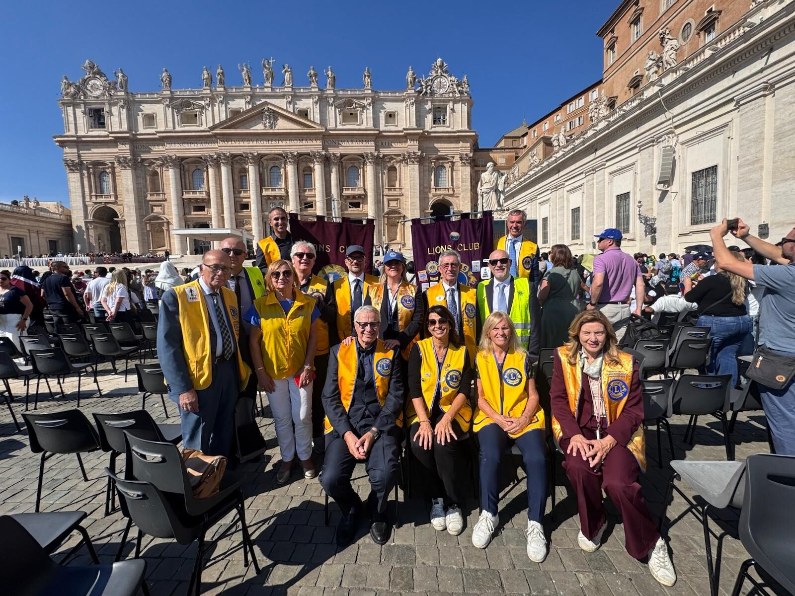 Lions e Leo dei Distretti 108 Ta1, Ta2, Ta3, Yb e L in Piazza San Pietro